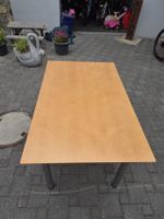 Tisch Birke Metallbeine 145x90cm H.74cm gebraucht