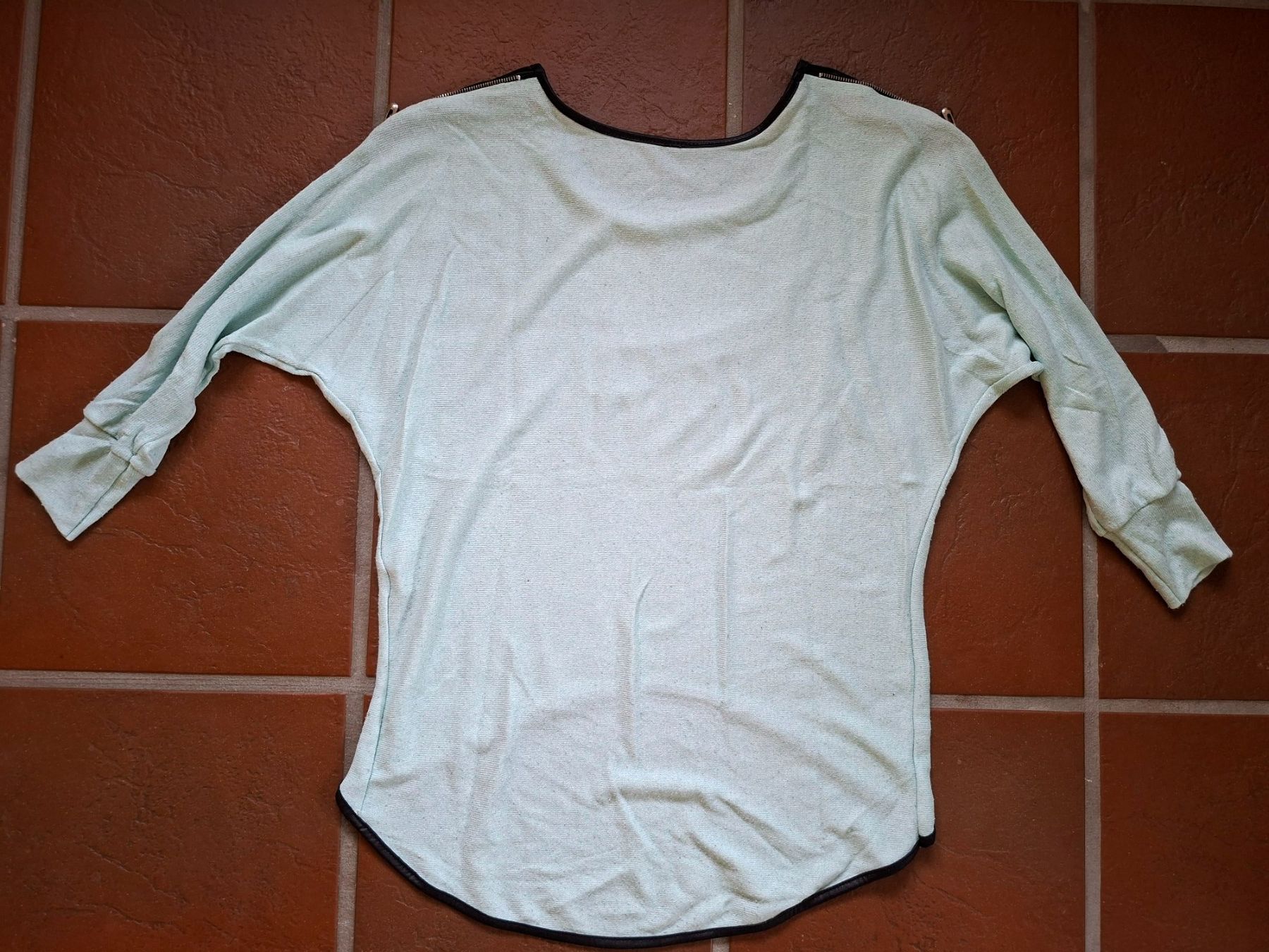 Maglioni & Felpe: Chicorée; mint Pullover mit Schulterdetail Gr. S – Usato da Boniswil venduto da Totomat-Lady 3