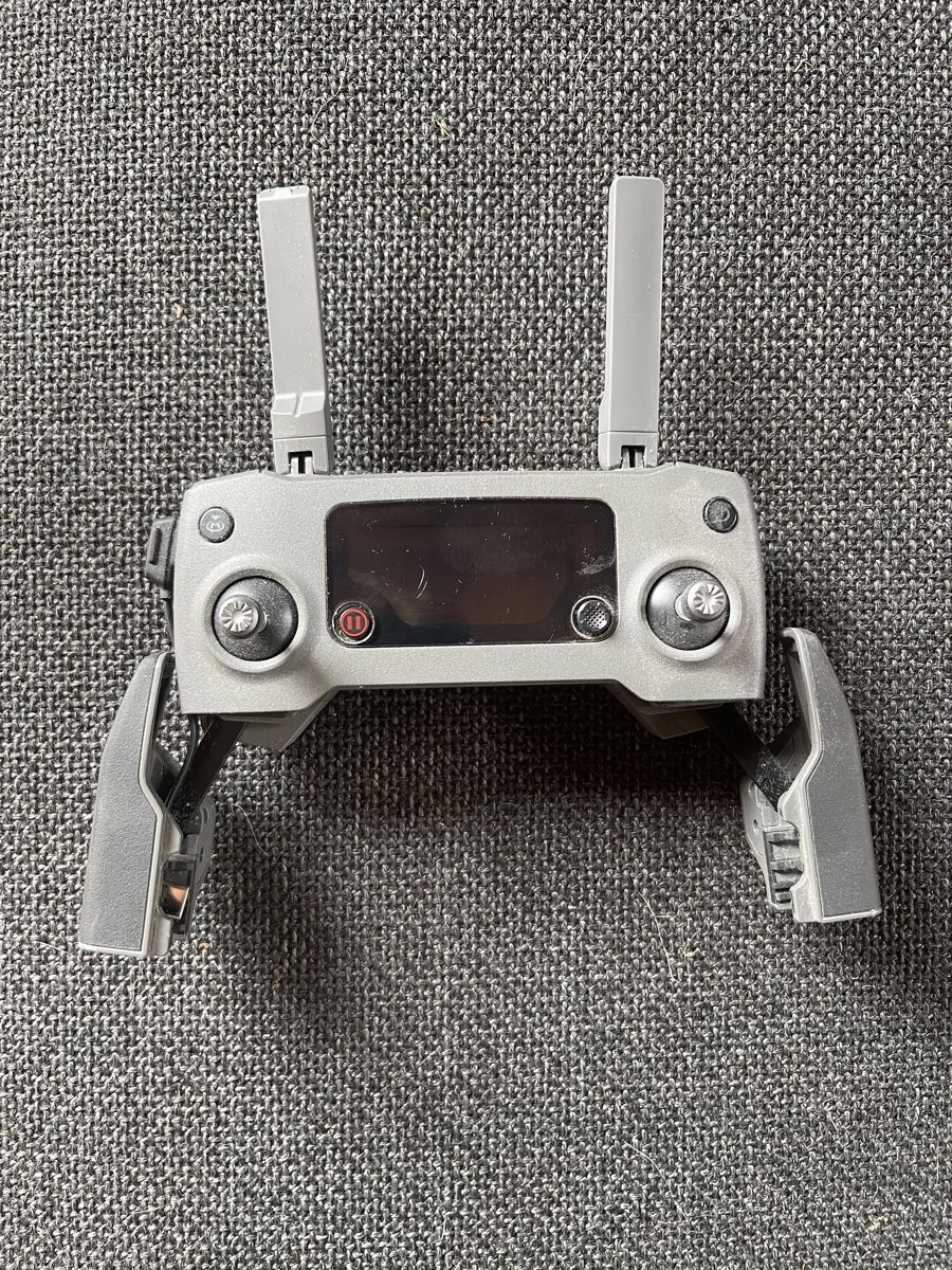 DJI Télécommandes: dji mavic 2 Controller – D'occasion à Oberkirch LU par zih_76qm 1