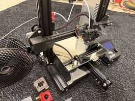 Creality Ender 3 Upgrade 3D Drucker mit viel Zubehör