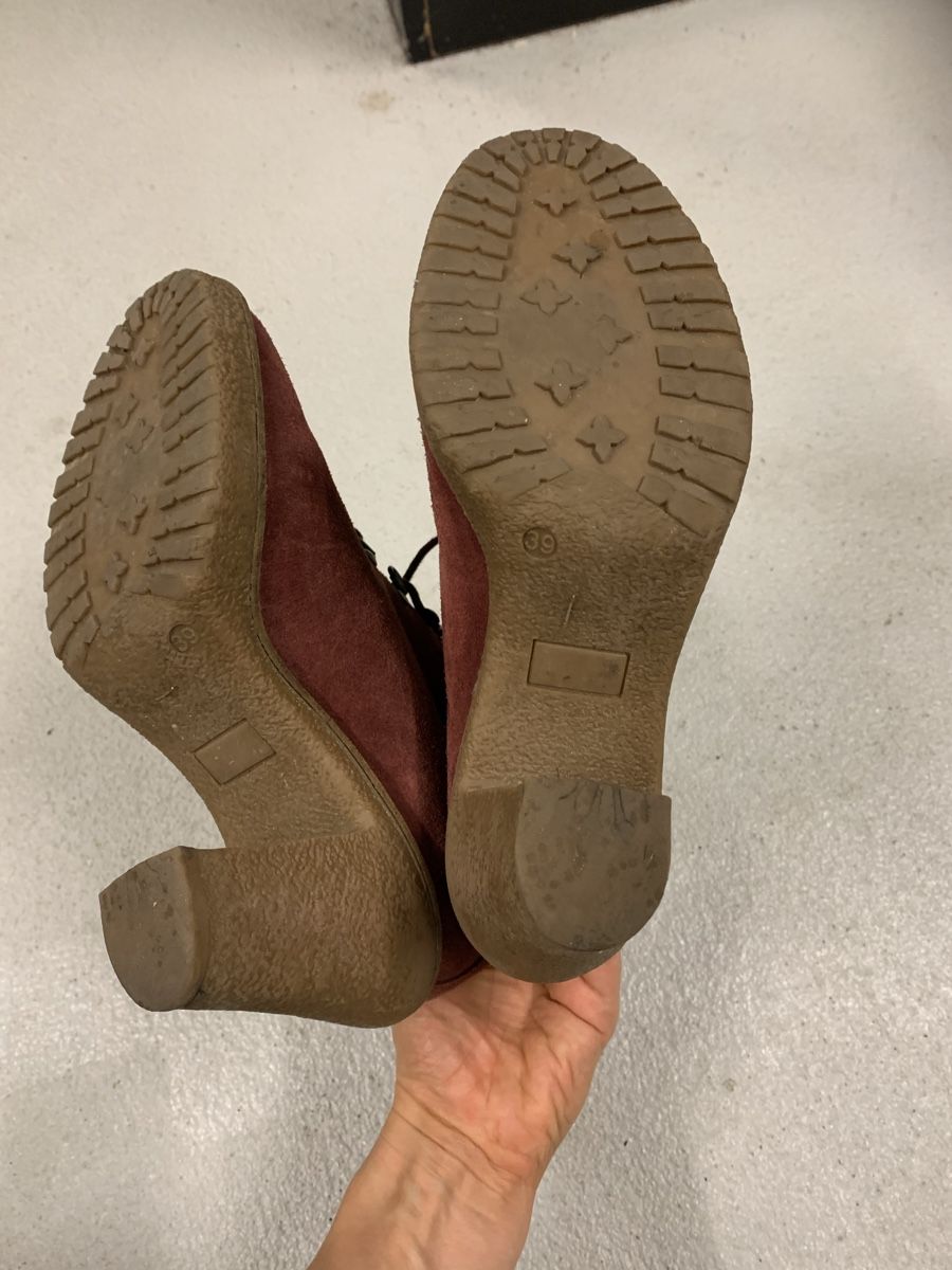Scarpe da donna: Damenstiefeletten Grösse 39 – Usato da Ostermundigen venduto da des_t9vv 3