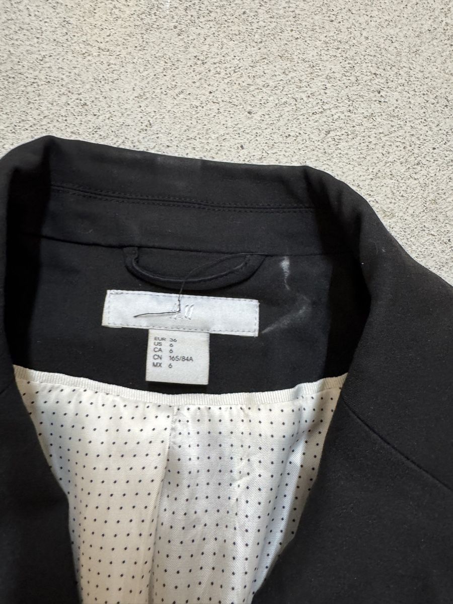 Completi & Tailleur: H&M Blazer, Gr. 36, schwarz – Usato da Hinwil venduto da YPMK61 1