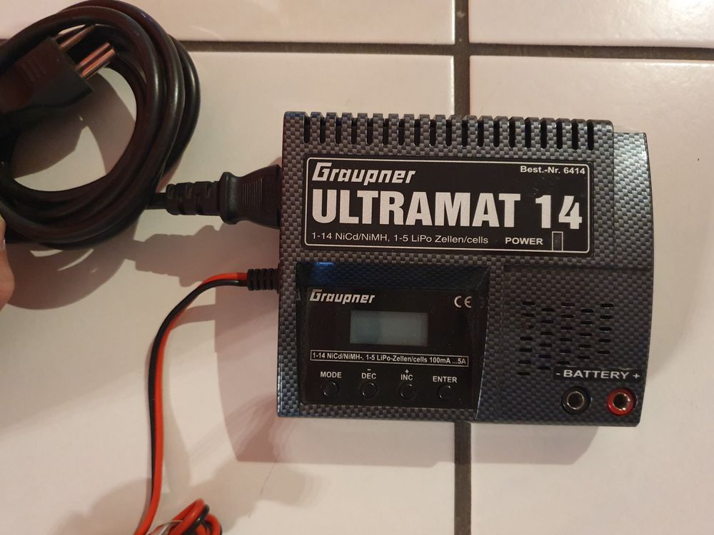 Graupner chargeur ULTRAMAT 14 PLUS (Gebraucht) in Trélex für CHF 20