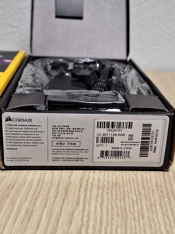 Platines de mixage: Corsair Lighting Node PRO RGB Lighting Controller – Neuf avec emballage d'origine à Naters par vir_8t9z 1