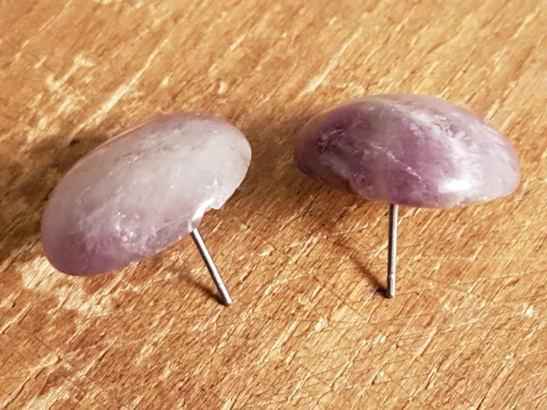 Orecchini pendenti & Orecchini a lobo: Amethyst(?) Ohrringe violett weiss rund – Usato da Ettingen venduto da Maranathatalitha 4