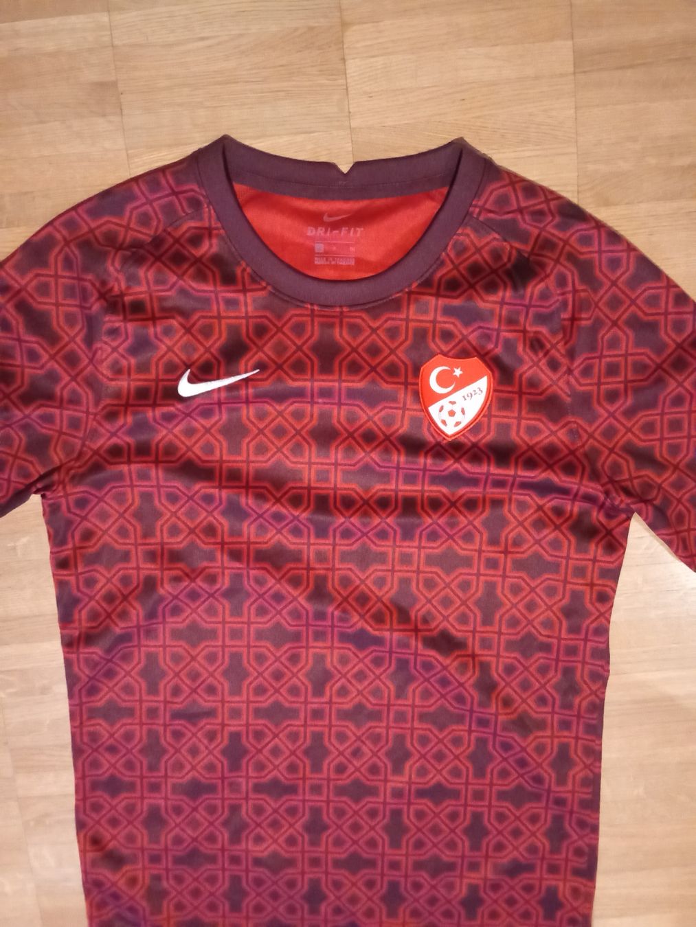 Nike Canottiere & Pantaloni: TÜRKEI TRIKOT S – Usato da Bretzwil venduto da Ulas5757 1