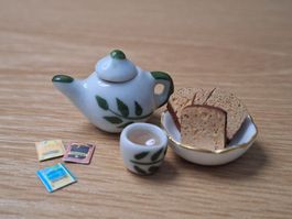 Zwieback mit Keramik Tee Set Handgemacht. Auch für Maileg