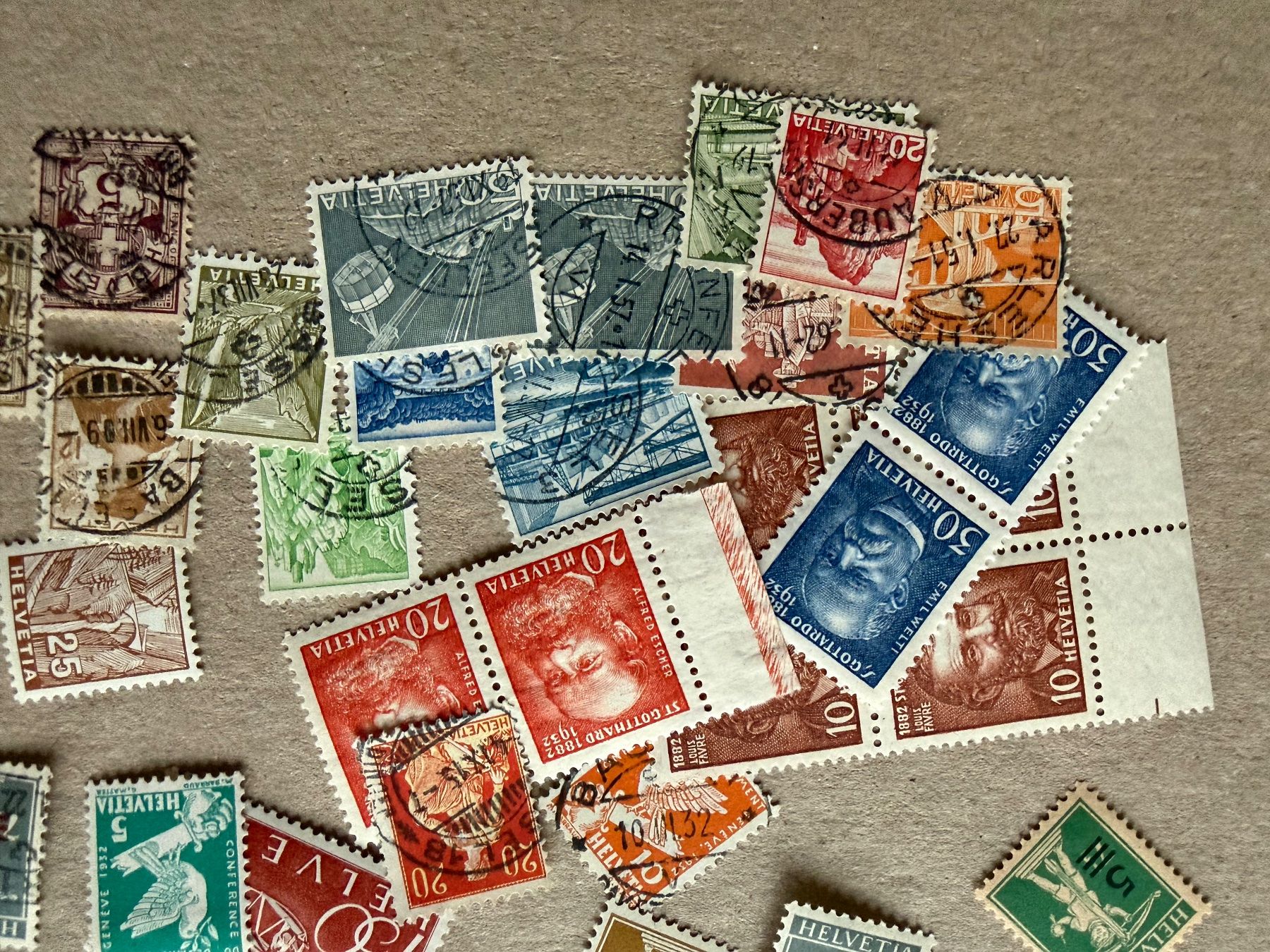 Alle Briefmarken: Lot mit postfrischen, ungebrauchten und gestempelten Briefma – Gebraucht aus Aarau von hilde47 1