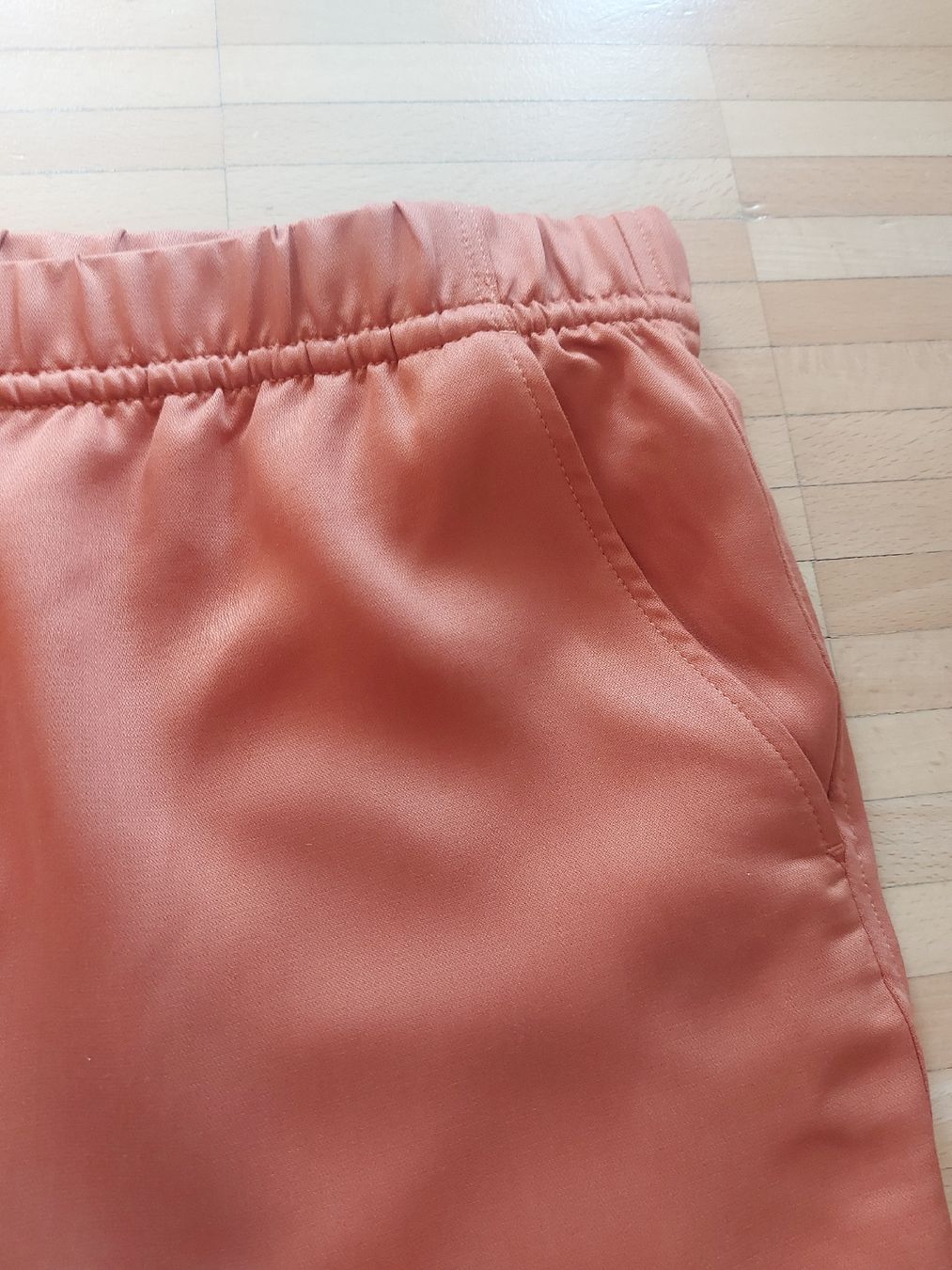 H&M Pantaloni: Hose, Satin, H&M, Grösse XL – Usato da Oberengstringen venduto da PaolaDe 3