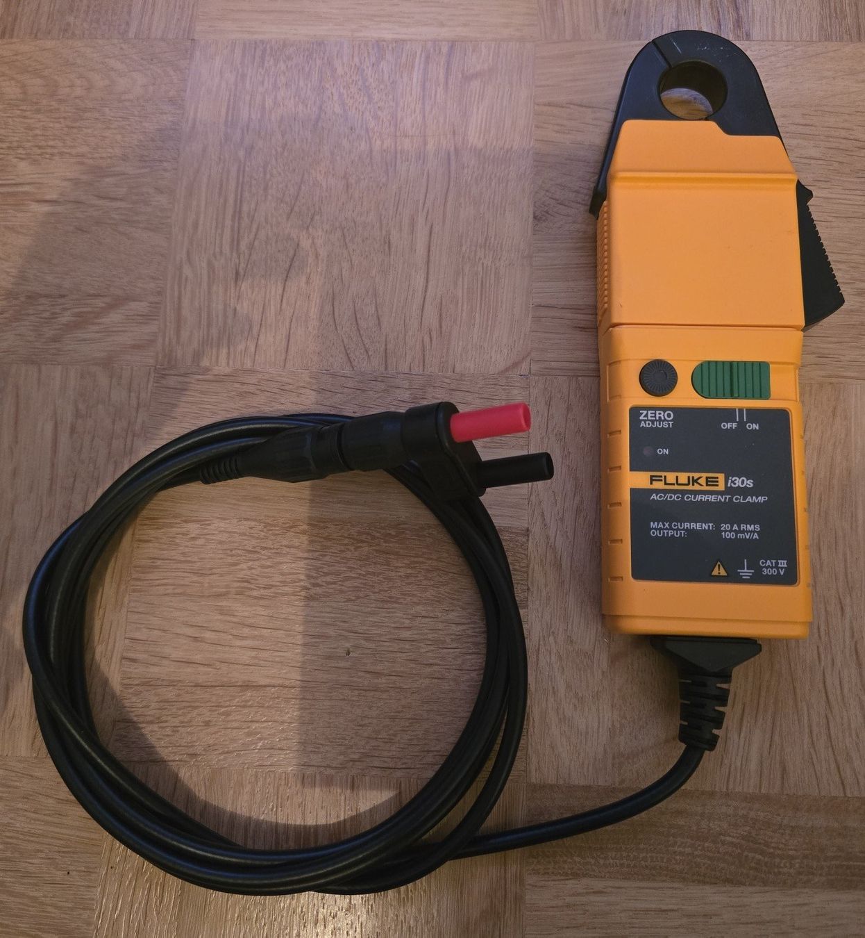 Misurare: Fluke i30s Stromzange Amperzange, Ampermeter AC / DC – Usato da Ostermundigen venduto da Optik1967