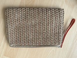 Necessaire