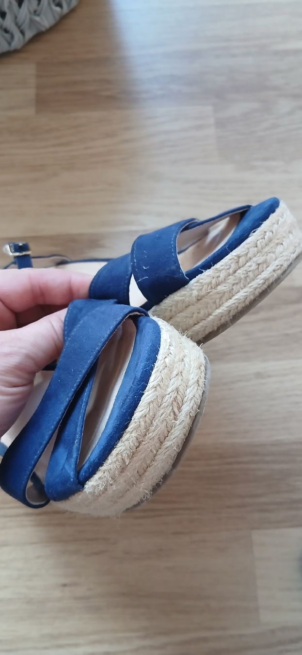 Damenschuhe: sandales,chaussures, sandales compensées – Gebraucht aus Montcherand von petiteoune75 5
