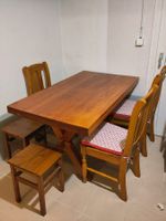 Table en bois massif