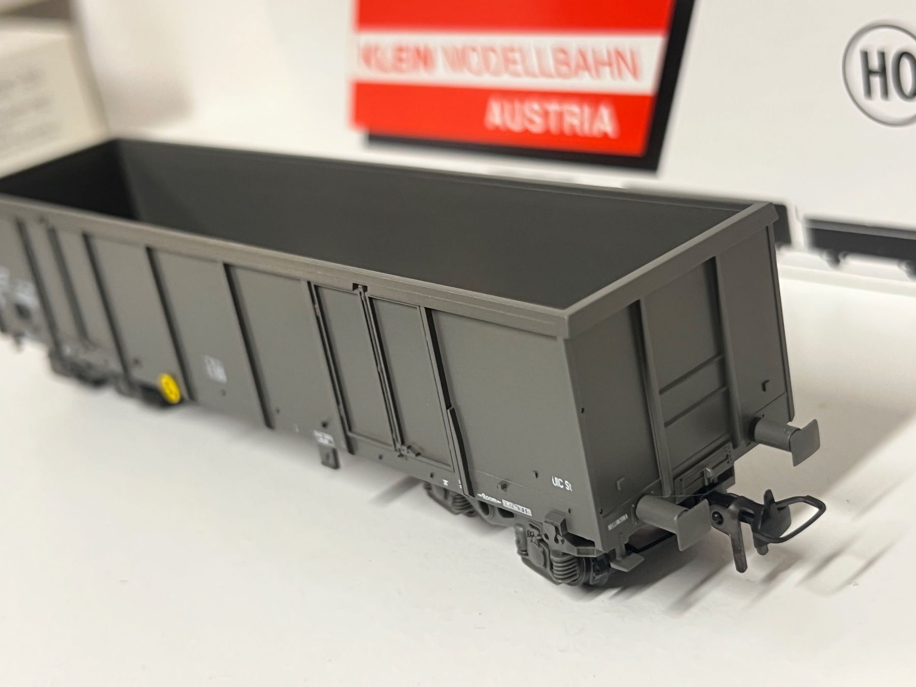 Kleinbahn Modellini di ferrovie: Klein Modellbahn H0 4-achs. SBB  Eaos Ep.V – Nuovo e nell'imballaggio originale da Geroldswil venduto da TopTrain54 2