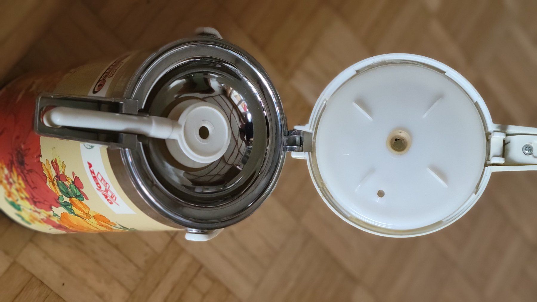Teiere: 2 Liter Vintage Isolierkanne – Usato da Unterkulm venduto da Smew 1
