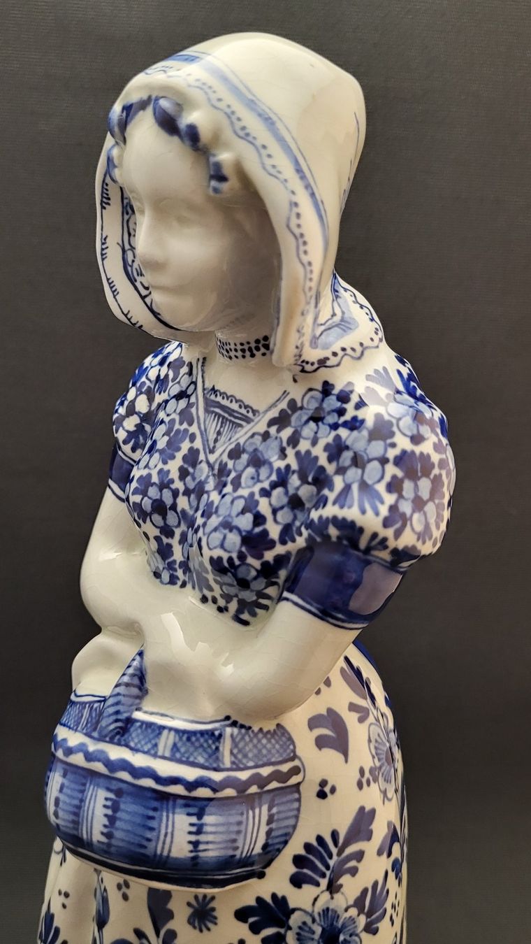 Figuren: Porzellan-Figur "Bäuerin" DELFT – Gebraucht aus Basel von spinne02 3
