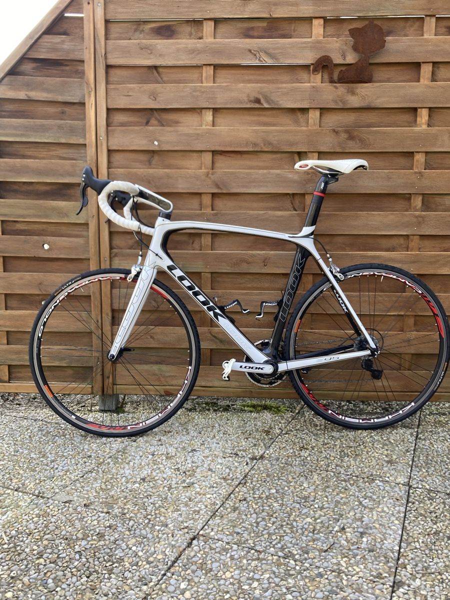 Look Biciclette: Magnifique Look 695 Super Light Carbone – Usato da Monthey venduto da lio_bp6j 1