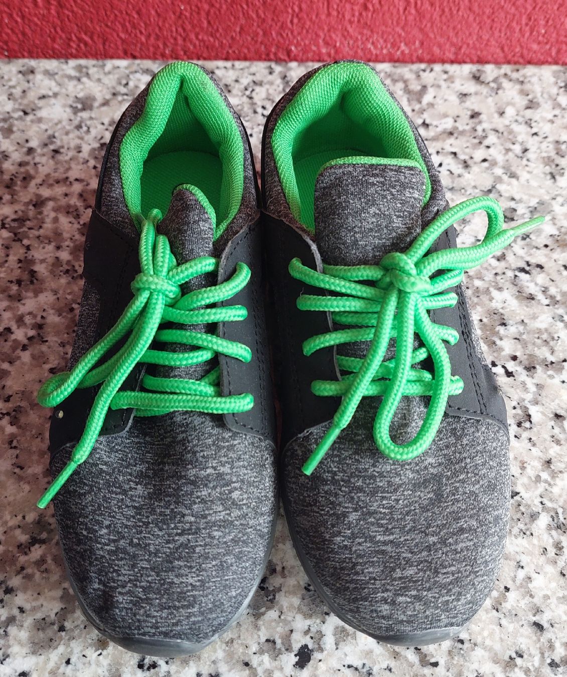 Scarpe per ragazzi: Sneaker Neu #30 #blinklichter – Nuovo (secondo la descrizione) da Stettlen venduto da Dolores1987 1