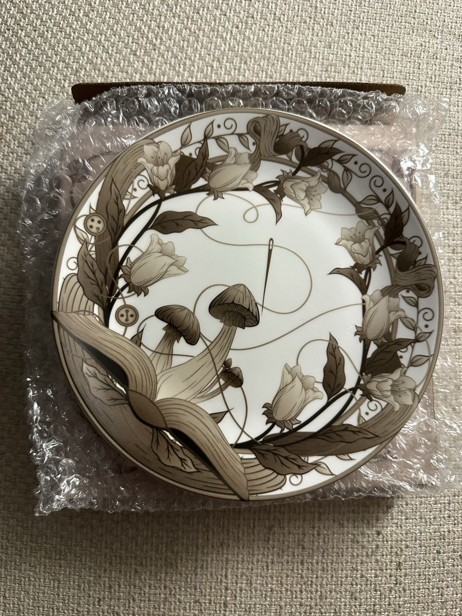 Assiettes: Fairyloot Sammelteller – Neuf avec emballage d'origine à Toffen par Yulieboo