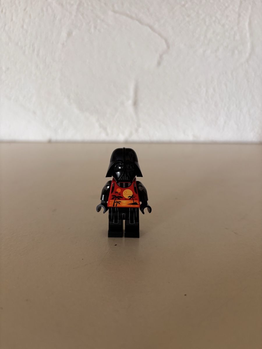 Lego Statuette: Lego Star Wars Minifigur - 75340 - Darth Vader – Usato da Sissach venduto da Geopatral