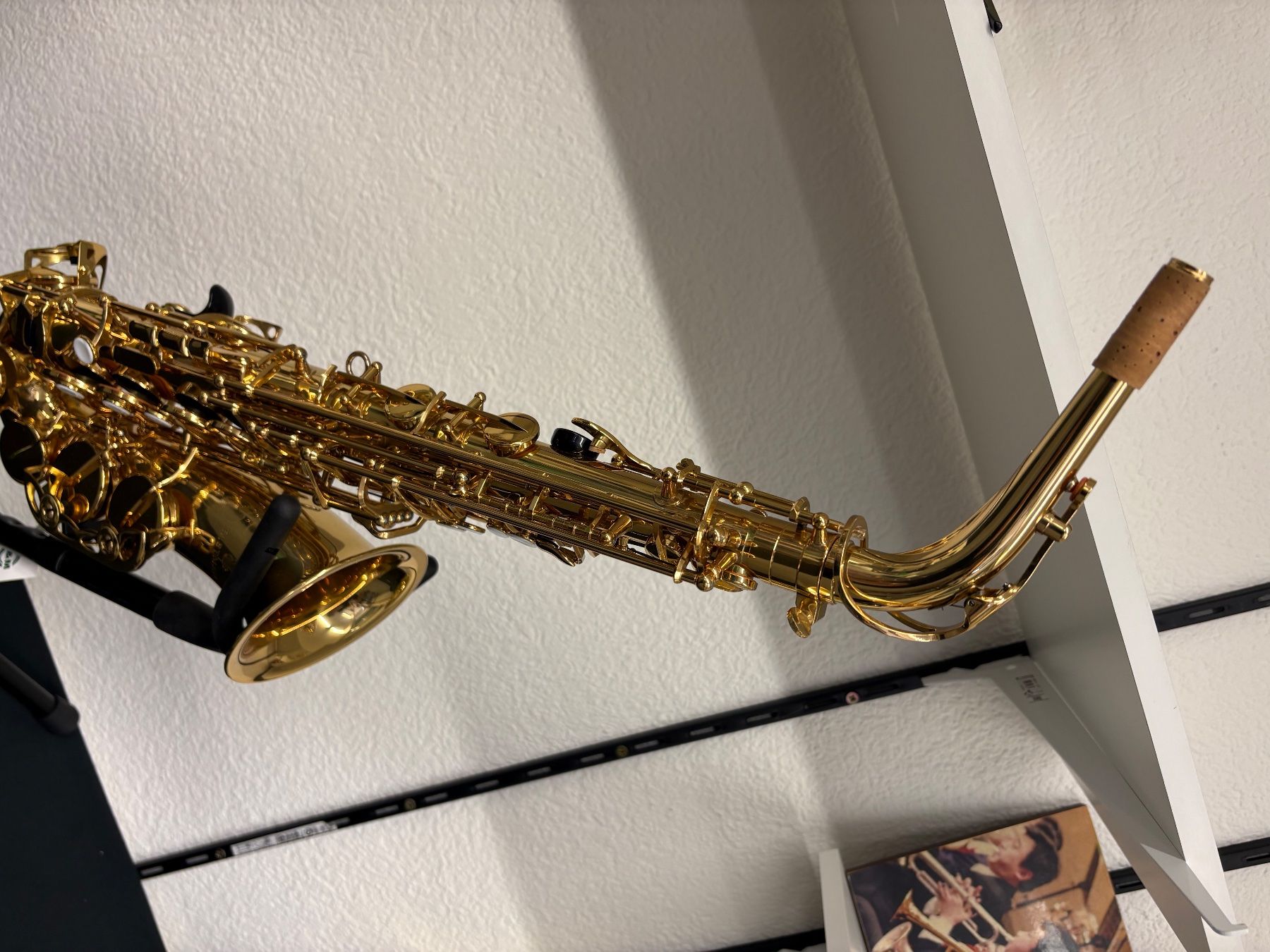 Strumenti musicali: Alto Saxophon Eastman EAS453 – Usato da Bern venduto da Daretobereal