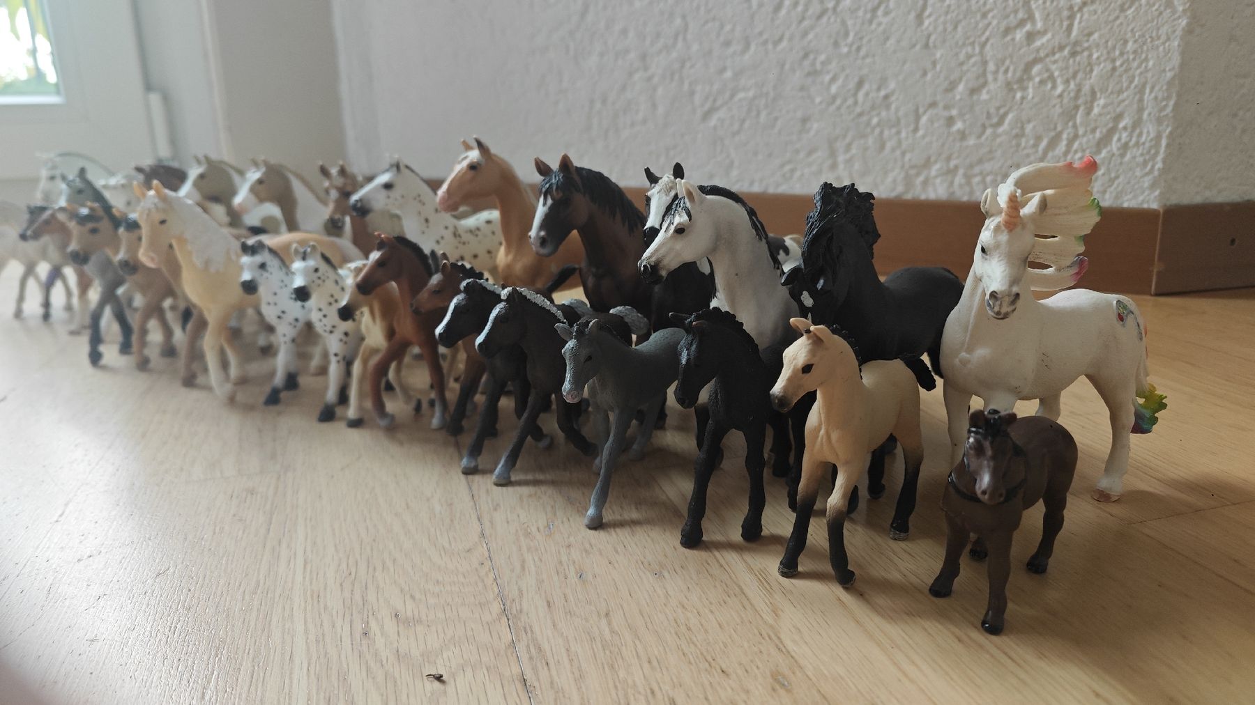 Schleich Giocattoli: Schleich Pferde Set grosse Sammlung bespielter Zustand – Usato da Biel/Bienne venduto da Benist 2