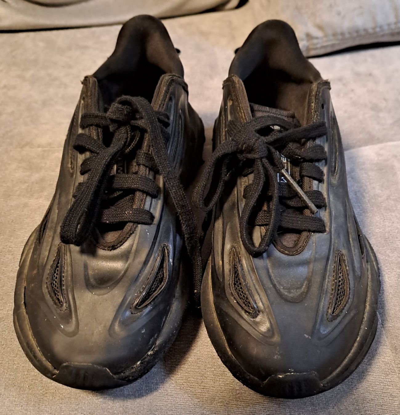 Adidas Herrenschuhe: Freizeit-Turnschuh_Adidas_Gr.37 1/3_schwarz – Gebraucht aus Niederweningen von schlossgeist8158 2