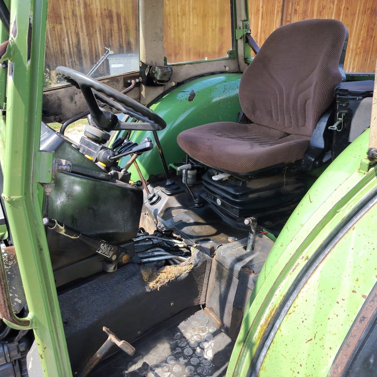Fendt Traktoren: Fendt Farmer 260S – Gebraucht aus Safenwil von Fluekiger0106 8