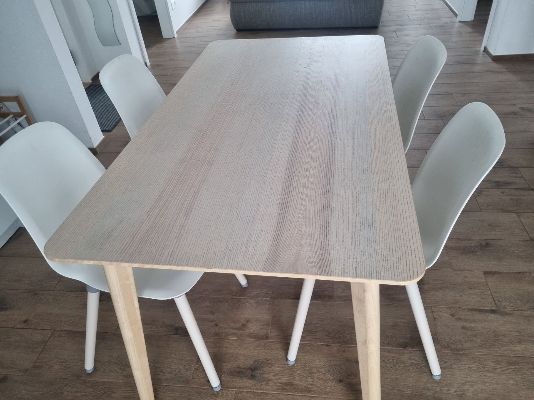 Tavoli: Tisch mit 4 Stühle – Usato da Bütschwil venduto da Jodlerbuebe