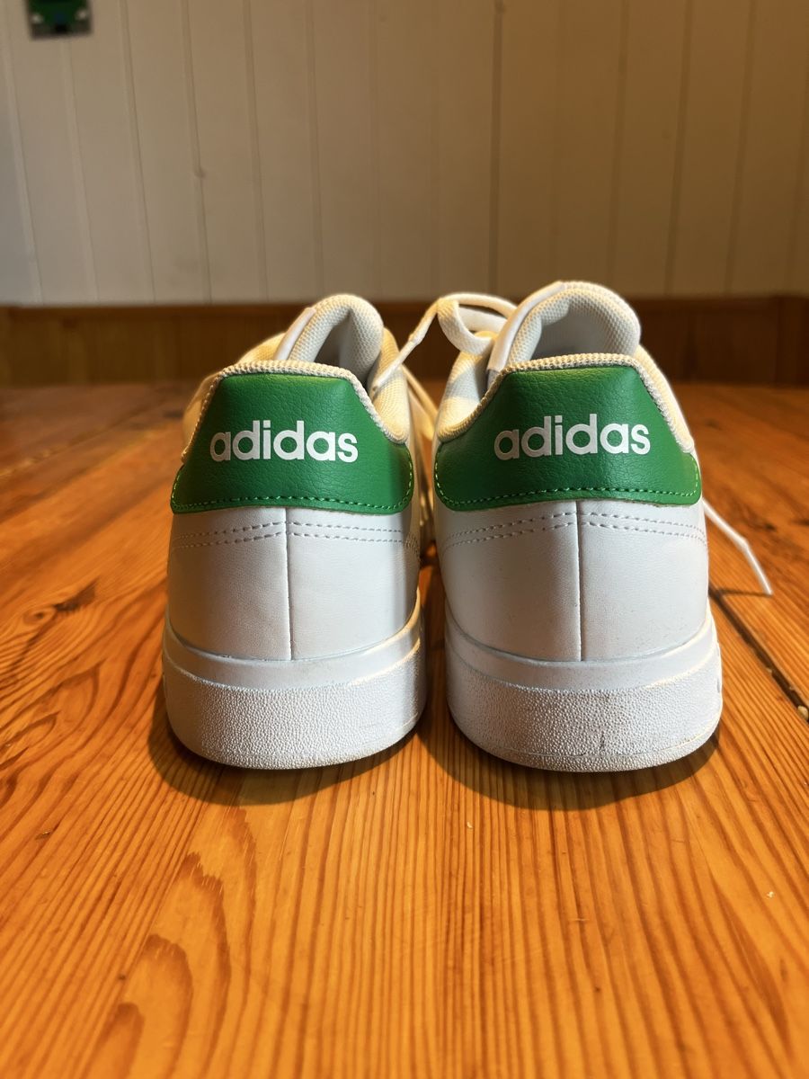 Adidas Herrenschuhe: Adidas, taille 40 – Gebraucht aus Ste-Croix von Valottelamarmotte 2