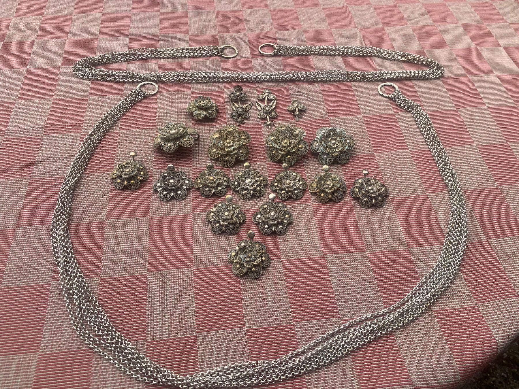 Altri gioielli: Alter Trachtenschmuck – Usato da Bibern SO venduto da wecafra