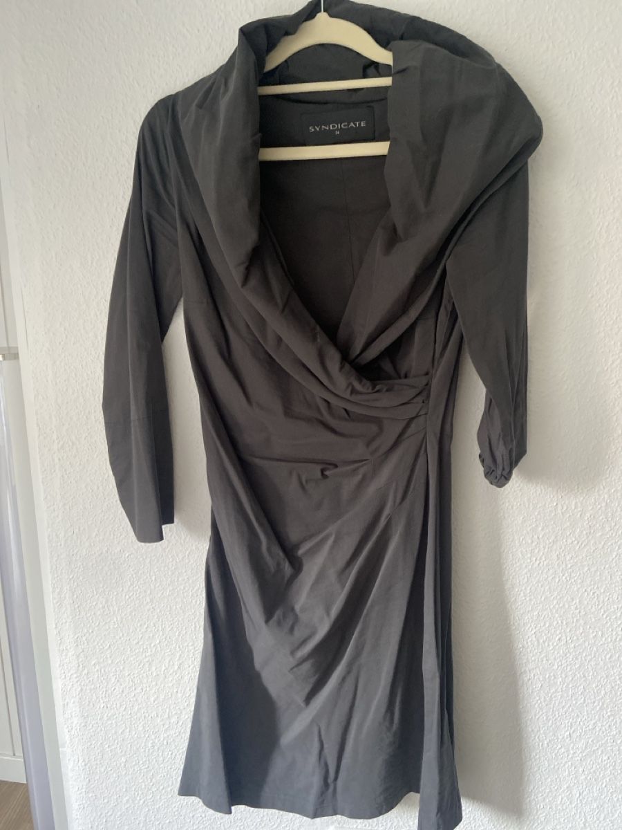 Vestiti: Kleid grau – Usato da Murten venduto da februari