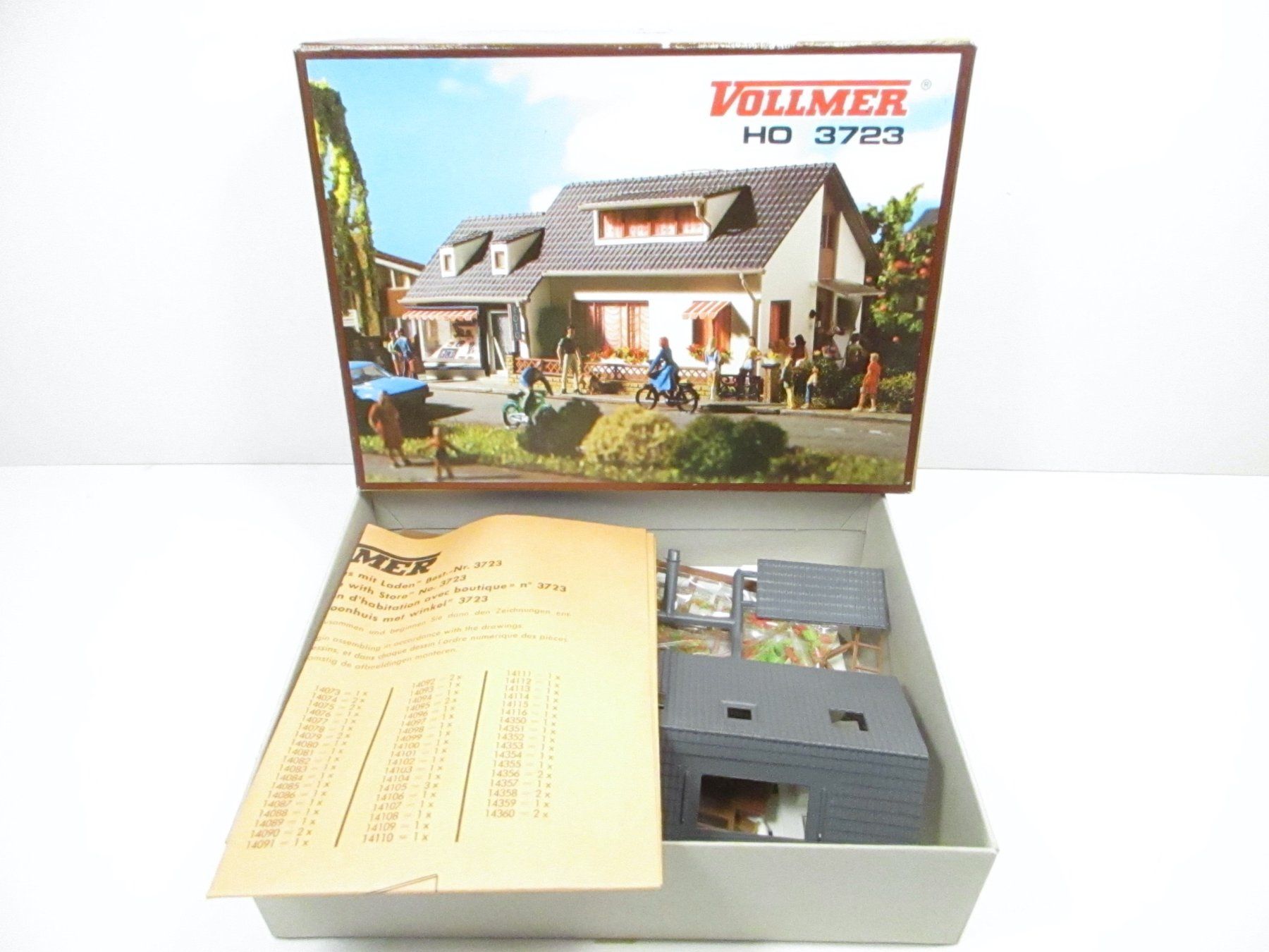 Vollmer Modelleisenbahnen: Vollmer H0 3723 Wohnhaus mit Ladengeschäft – Neu und originalverpackt aus Olten von Heinrich875 1
