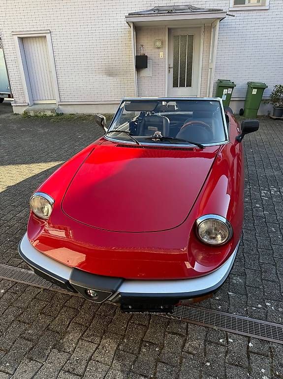 Automobili: Alfa Romeo Spider 2.0 – Usato da St.Gallen venduto da Zeal 2