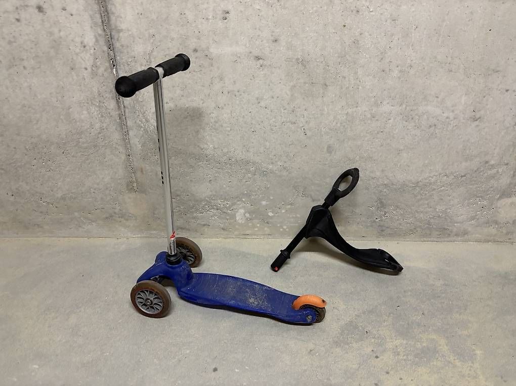 Kickboard: Micro Scooter / dreirädrig / mit Babysitz – Usato da St. Gallen venduto da RuppiX 1