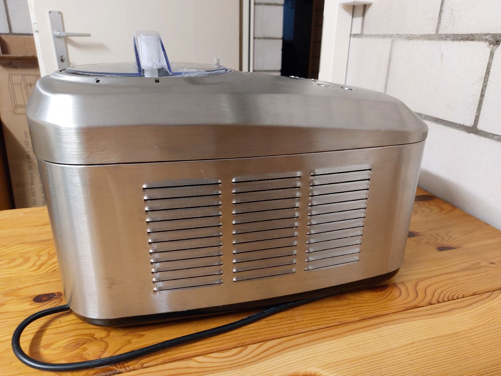 Elettrodomestici da cucina: UNOLD Eismaschine Edelstahl Top-Zustand – Usato da Riedt b. Erlen venduto da Urshub 2
