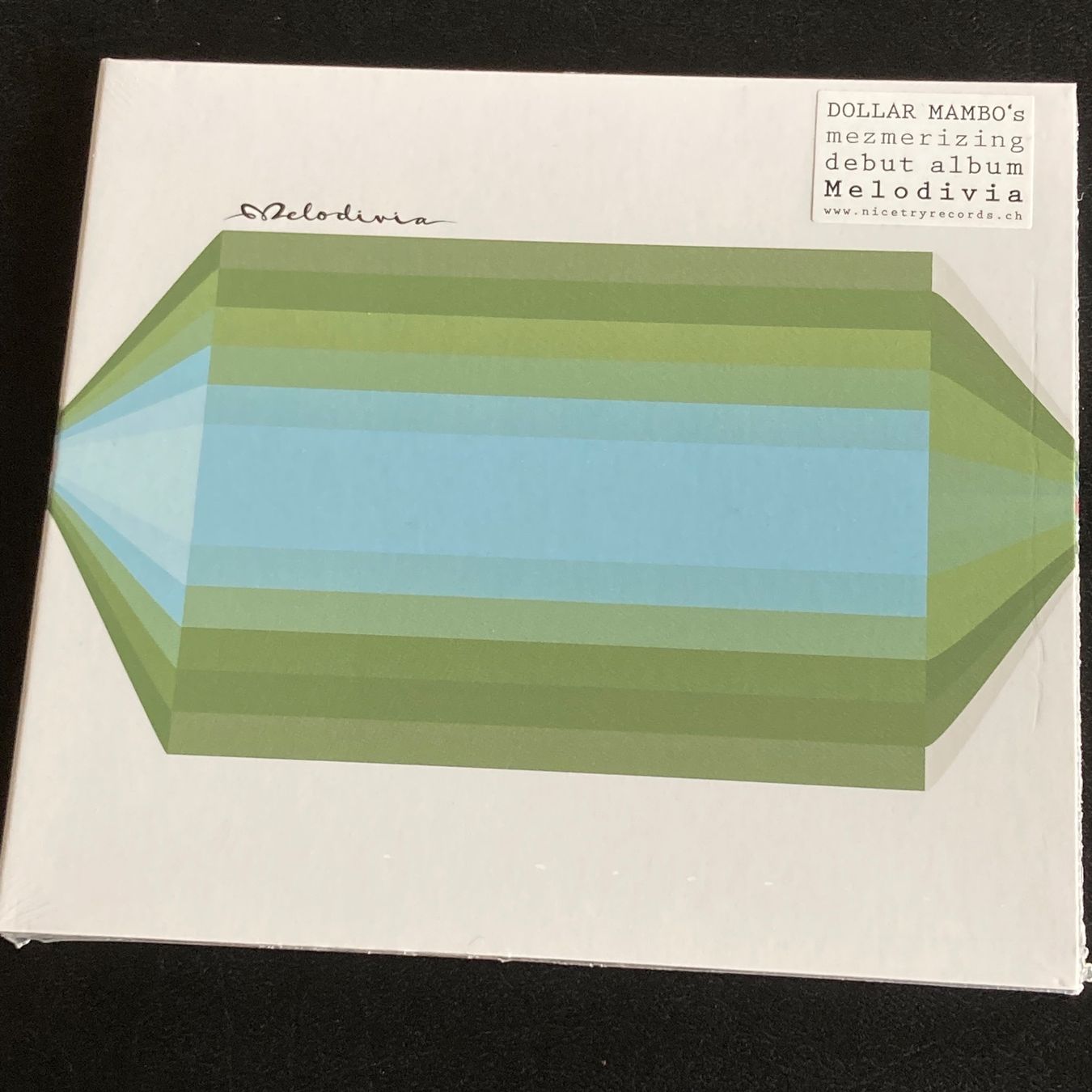 CDs: Dollar Mambo - Melodivia | Deep House – Gebraucht aus Bern von Ntsamina