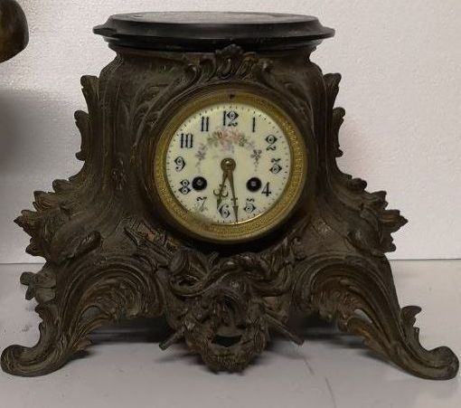 Montres: 12 antike Uhren. – D'occasion à Bern par Yunkom 7