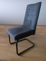 4 chaises confortables