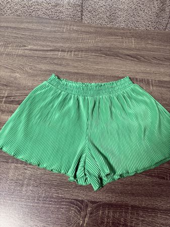 Damen Short,Gr.S;Bershka 