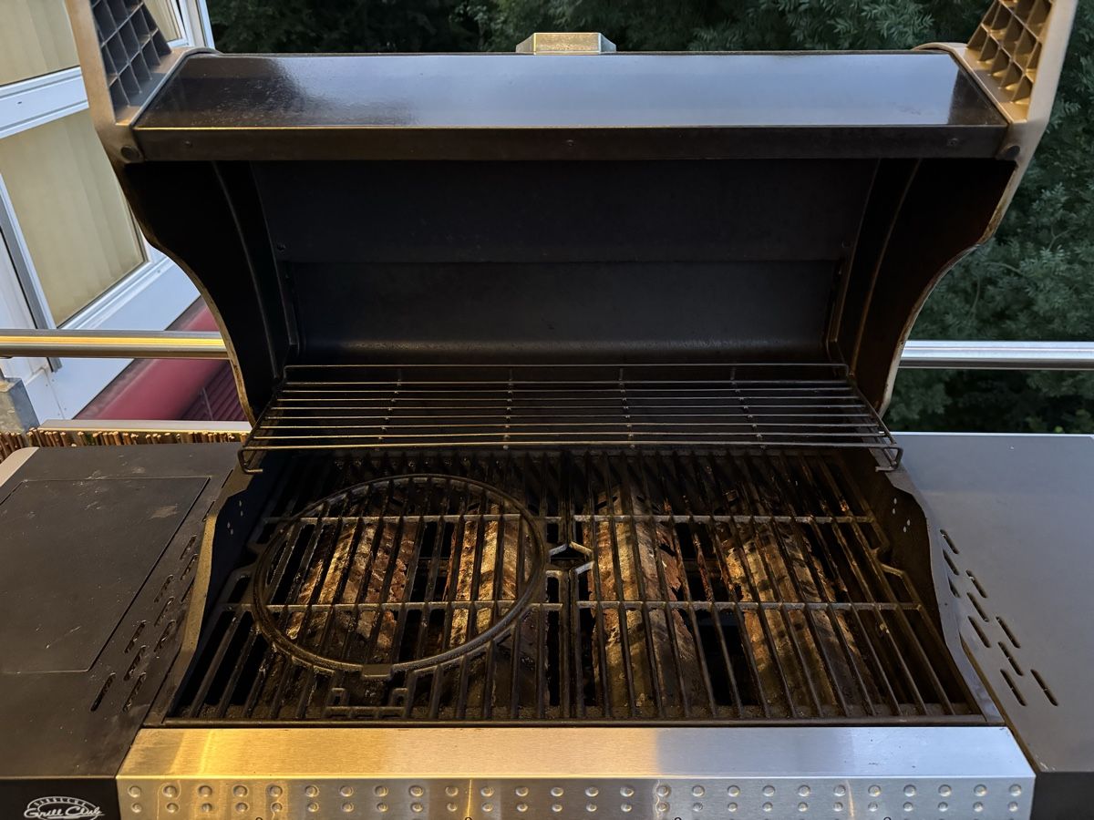 Griglie: Gas-Grill mit 4 Brenner und Herdplatte – Usato da Emmenbrücke venduto da fra_9tbr 2