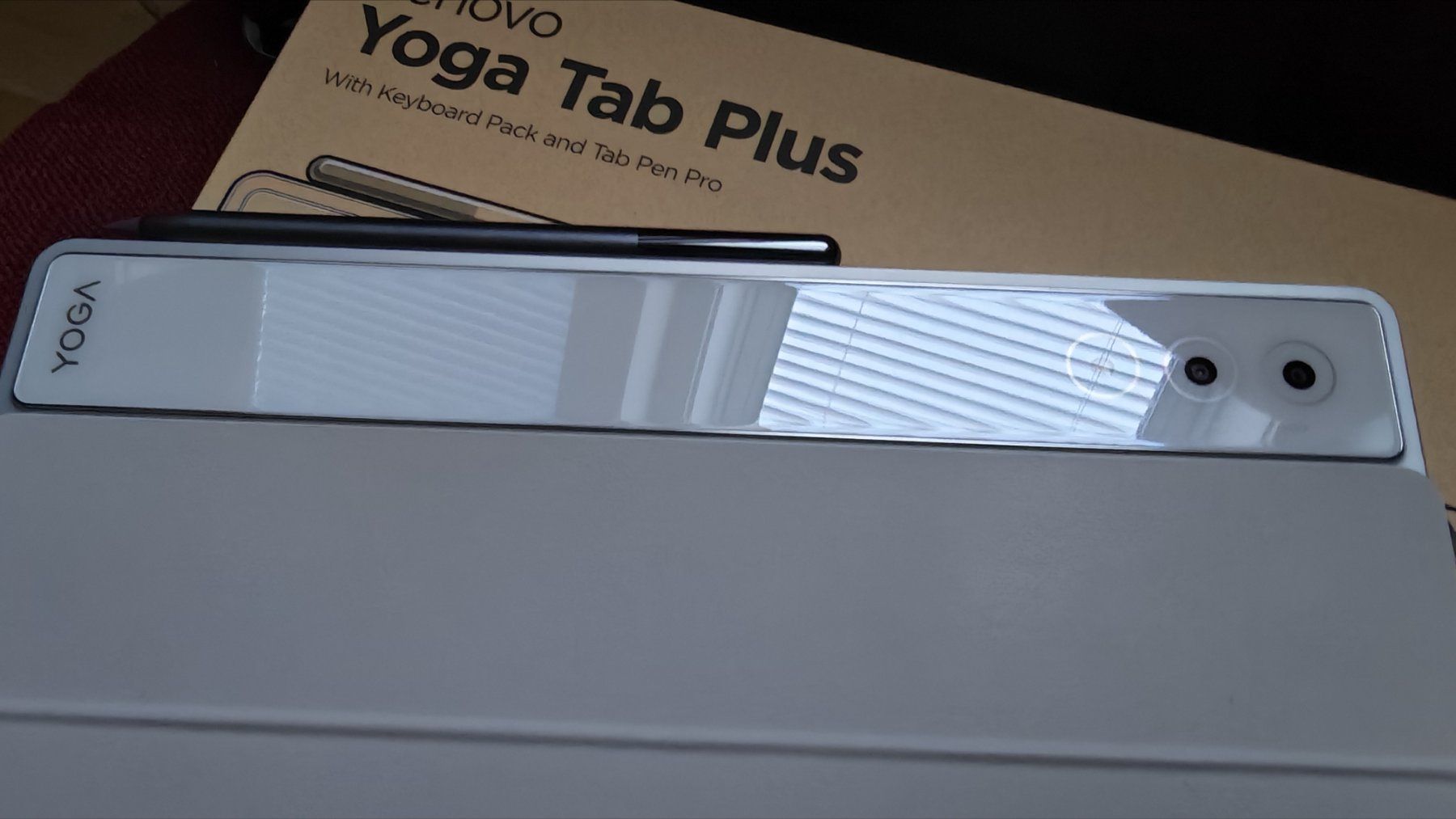 Lenovo Tablet PC: Lenovo Yoga Tab Plus – Nuovo (secondo la descrizione) da Tobel venduto da Snicket 5