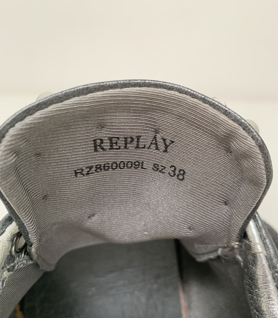 Replay Scarpe da donna: Sneaker von Replay Gr. 38 – Nuovo (secondo la descrizione) da Wil SG venduto da horizonte254 4