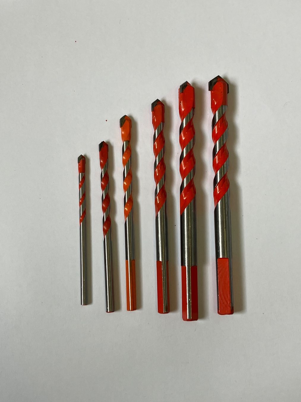 Alle Werkzeuge: Multifunktionale Dreieck Bohrer 4-12mm Set – Neu und originalverpackt aus Widnau von