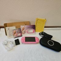 Sony PSP Pink Sonderedition mit Zubehör sehr guter Zustand !