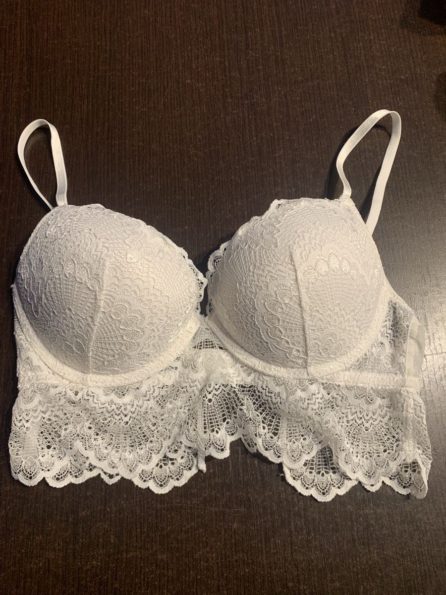 H&M Autres dessous: Soutien-Gorge H&M 75B – Neuf (Voir description) à Domdidier par qatar1973 1