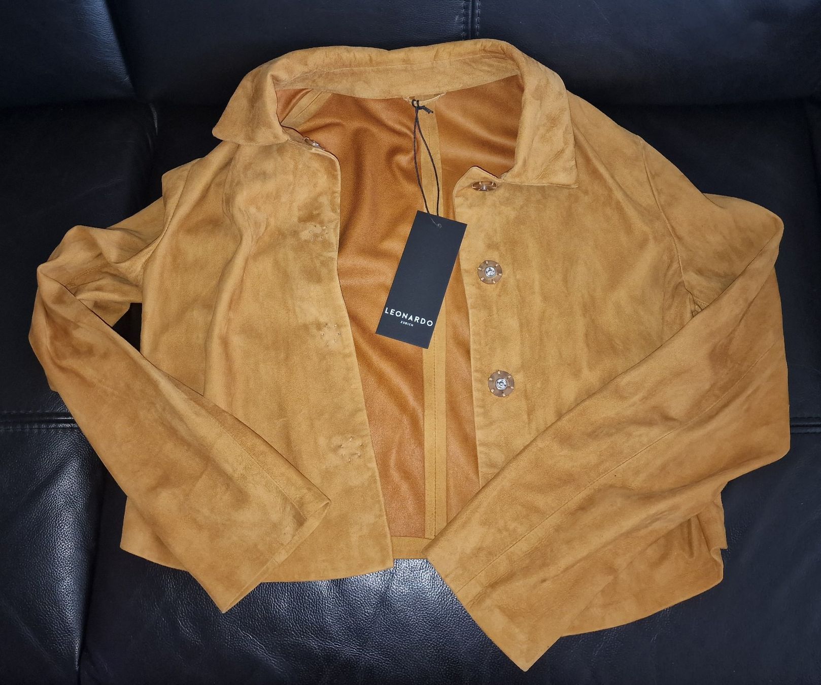 Giacche: Trendige Wildleder Jacke von Leonardo, Größe M – Nuovo e nell'imballaggio originale da Zürich venduto da Pero6 3