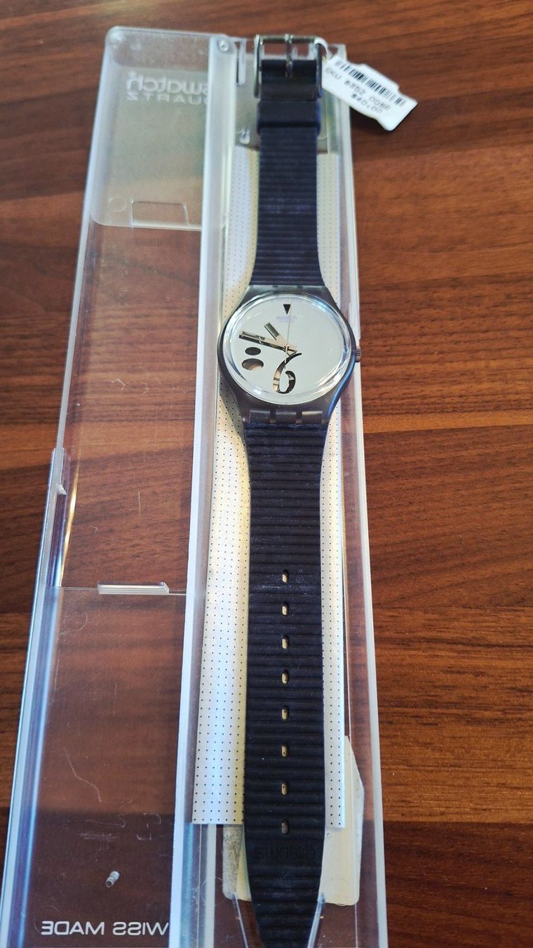Swatch Orologi: Swatch original – Nuovo e nell'imballaggio originale da Kirchberg BE venduto da Schubidu68