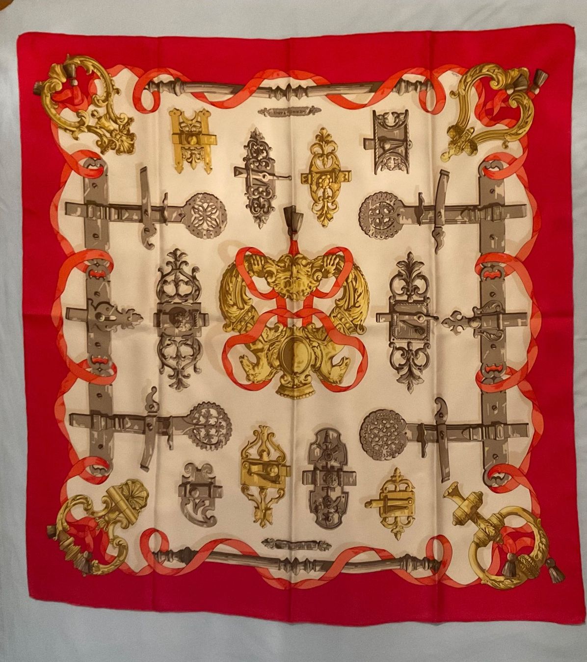Hermès Foulards, Tücher & Schals: FOULARD HERMÈS ANNI '70 – Gebraucht aus Capolago von mpr_hhh5