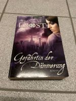 Gefährtin der Dämmerung: Roman - Cat & Bones 3: Roman
